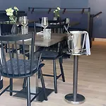 Hotel Newberlin Hotel 3*