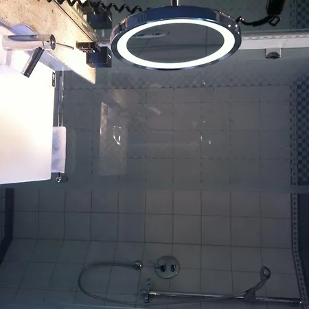 Hotel Newberlin 3*