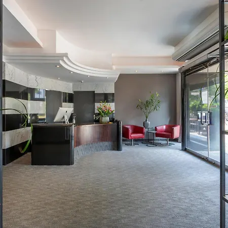 Newberlin Hotel 3*